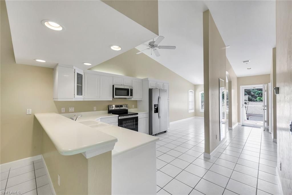 2055 Cascades Dr , Unit 6, Naples, FL 34112 Photo