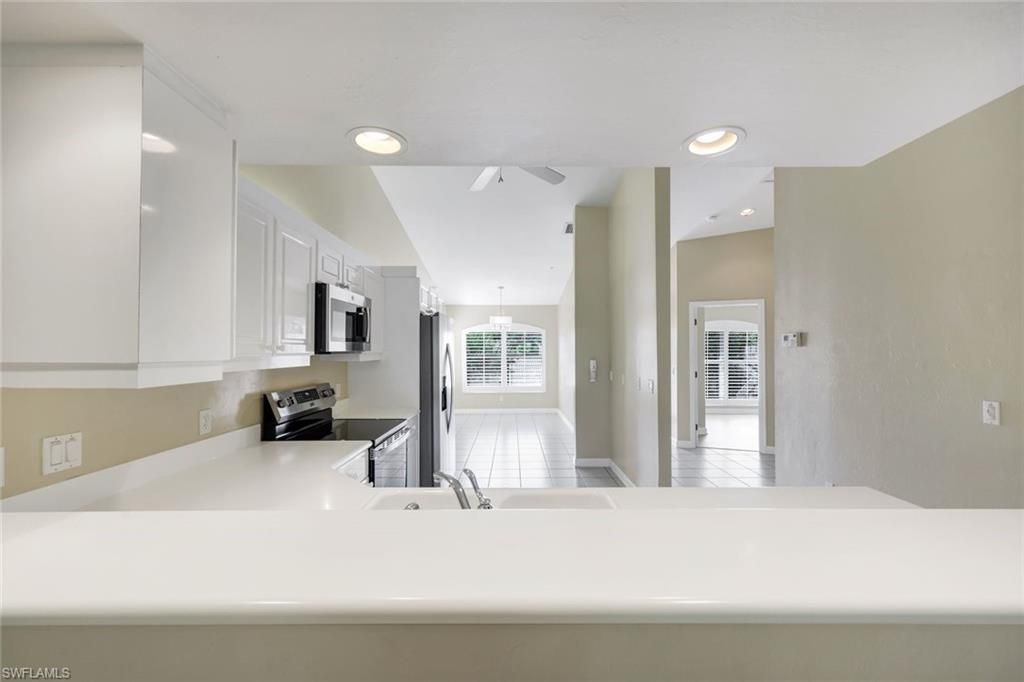 2055 Cascades Dr , Unit 6, Naples, FL 34112 Photo