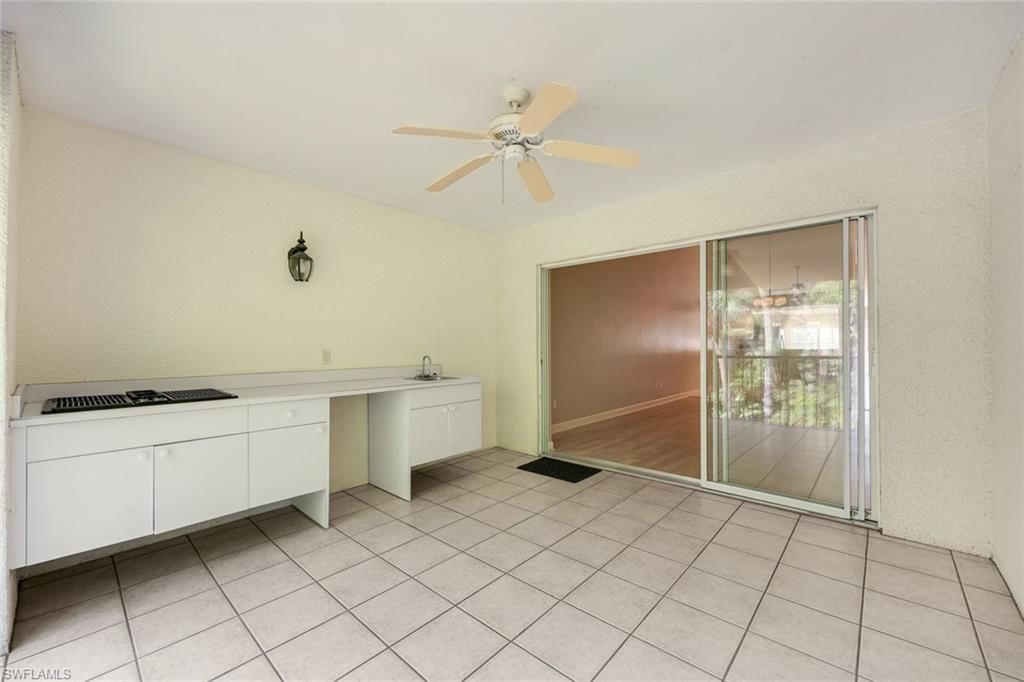 2055 Cascades Dr , Unit 6, Naples, FL 34112 Photo