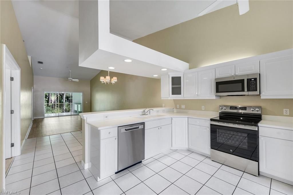 2055 Cascades Dr , Unit 6, Naples, FL 34112 Photo