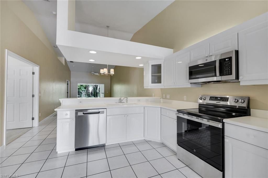 2055 Cascades Dr , Unit 6, Naples, FL 34112 Photo