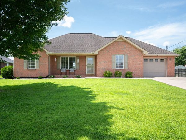 7105 Castile Dr , Smyrna, TN 37167