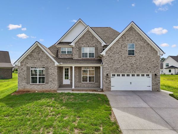 930 Stovers Glen Dr , Murfreesboro, TN 37128
