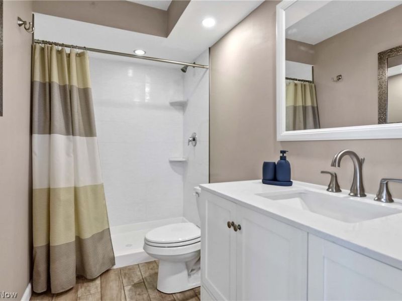 12900 Lake Avenue, Unit 622, Lakewood, OH 44107 Photo 17