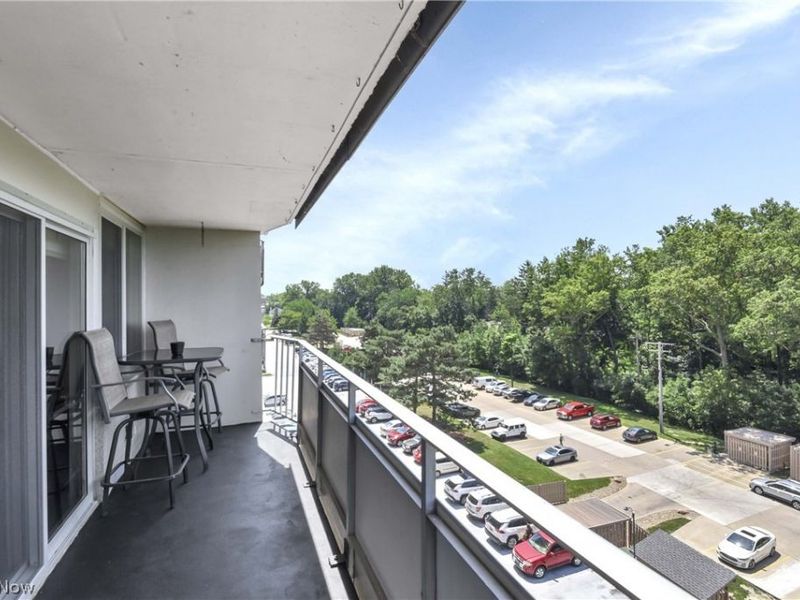 12900 Lake Avenue, Unit 622, Lakewood, OH 44107 Photo 3