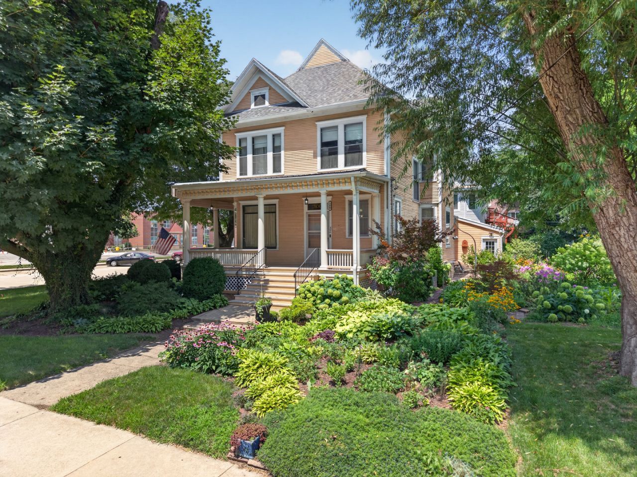 300 E Lafayette Street , Ottawa, IL 61350
