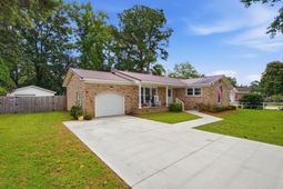 105 Alma Drive photo 4