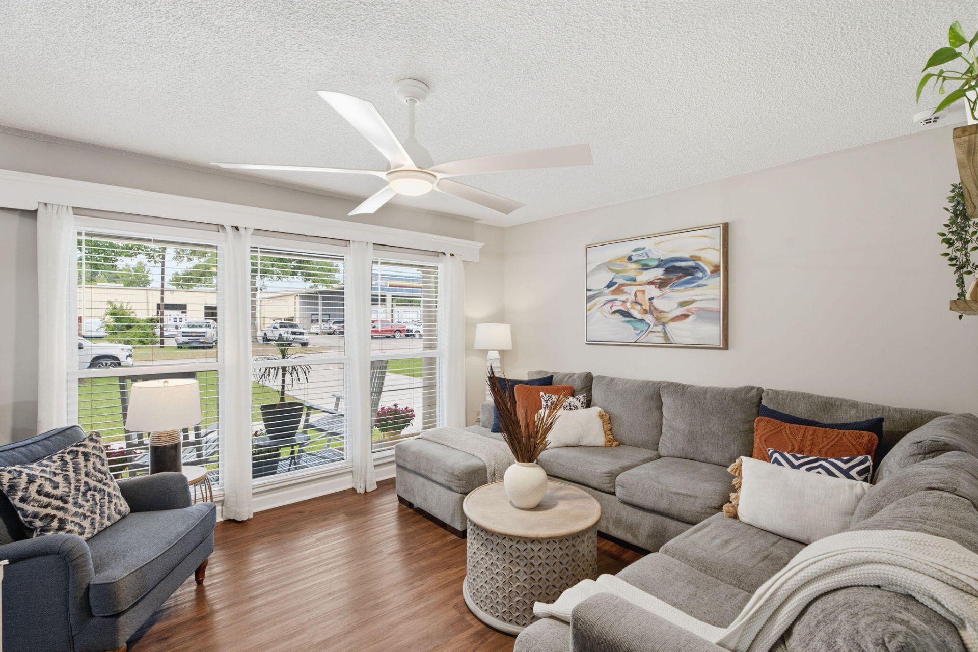 105 Alma Drive Photo 6