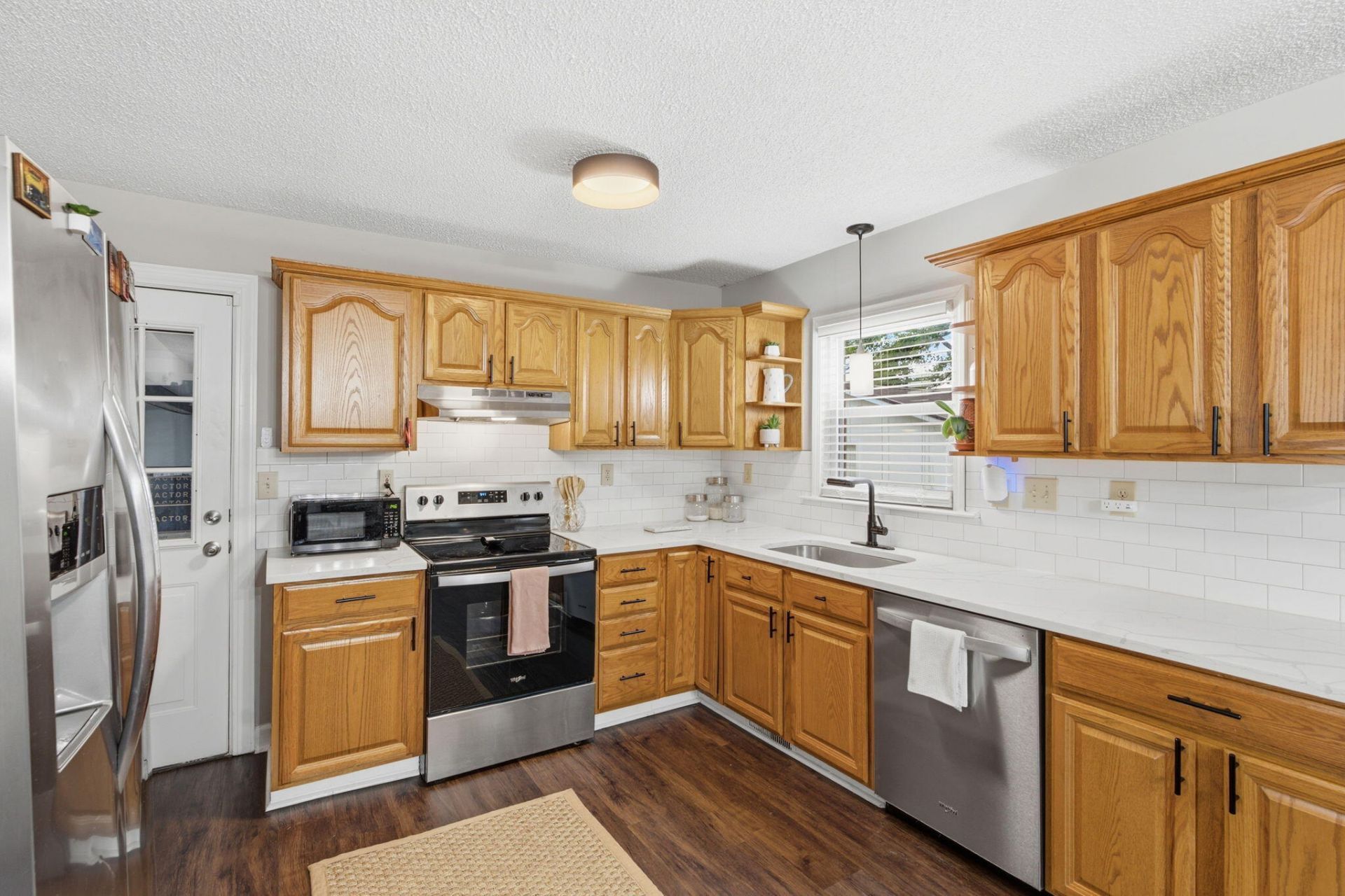105 Alma Drive Photo 9