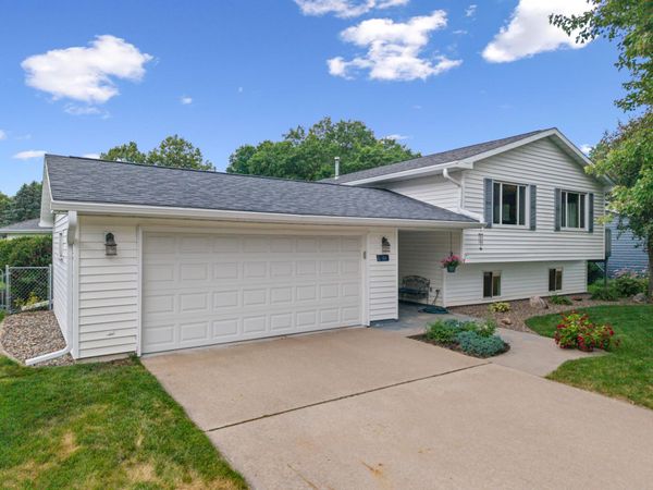 1218 Poplar Street , La Crescent, MN 55947