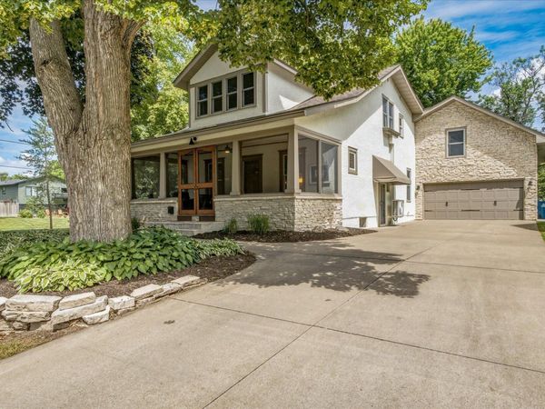 2279 8th Street , White Bear Lake, MN 55110