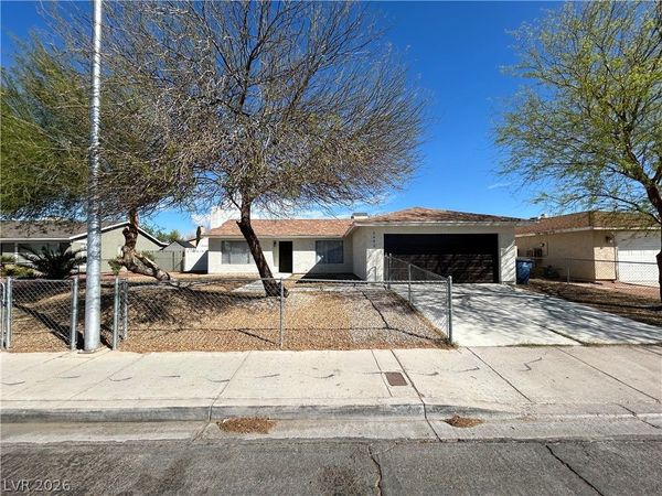 5682 E Monroe Avenue , Las Vegas, NV 89110