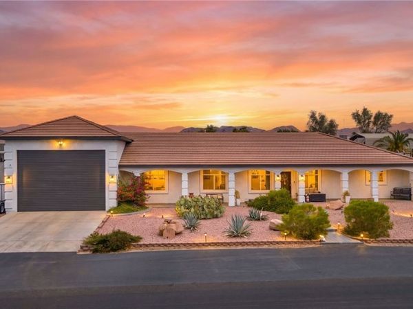 307 Fife Street , Henderson, NV 89015