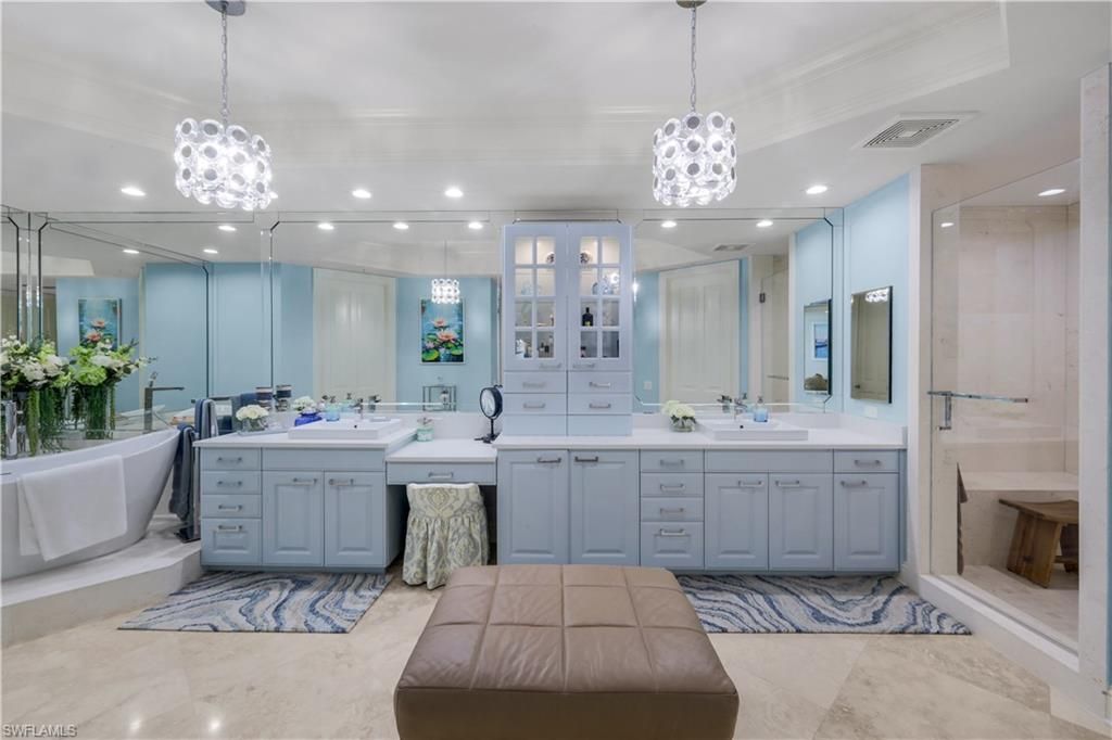 81 Seagate Dr , Unit 803, Naples, FL 34103 Photo