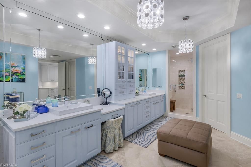 81 Seagate Dr , Unit 803, Naples, FL 34103 Photo