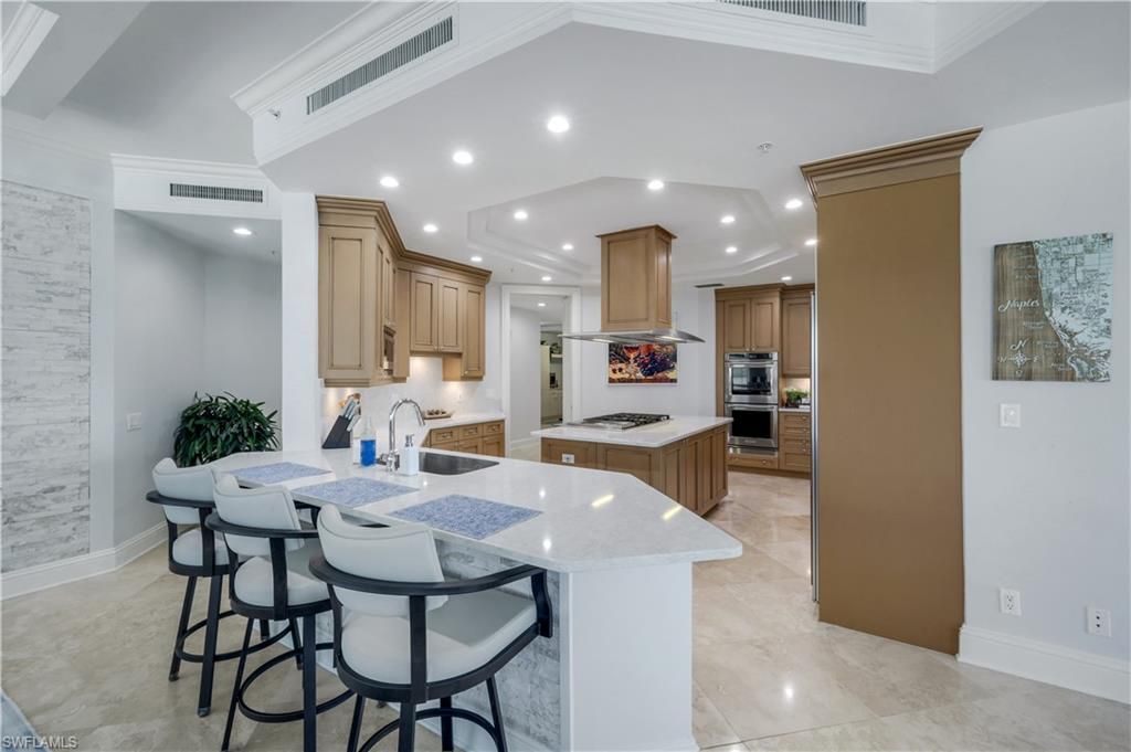 81 Seagate Dr , Unit 803, Naples, FL 34103 Photo