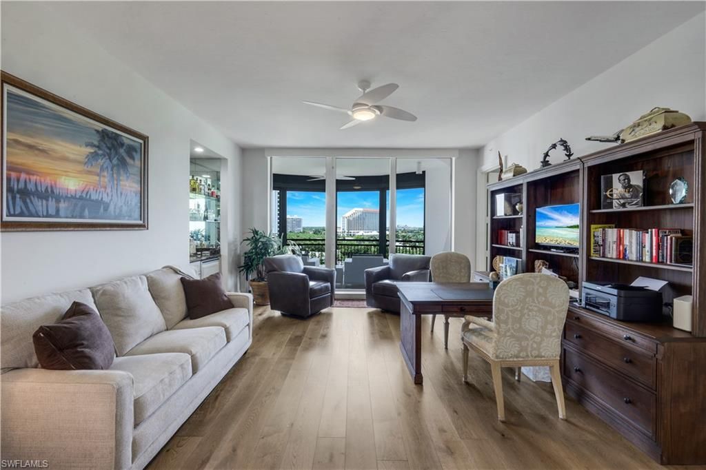 81 Seagate Dr , Unit 803, Naples, FL 34103 Photo