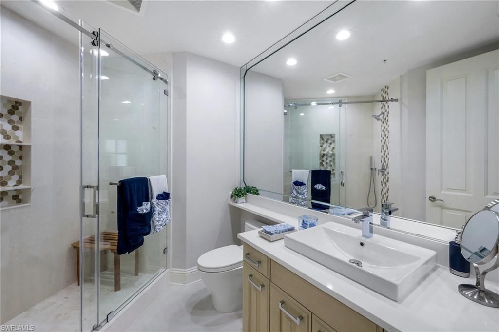 81 Seagate Dr , Unit 803, Naples, FL 34103 Photo