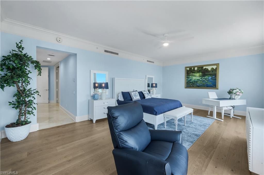 81 Seagate Dr , Unit 803, Naples, FL 34103 Photo