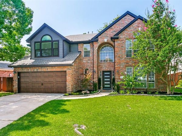 2811 Stonehurst Drive, Grapevine, TX 76051