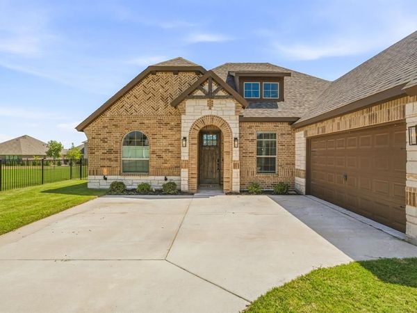 513 River Bank Court, Granbury, TX 76049