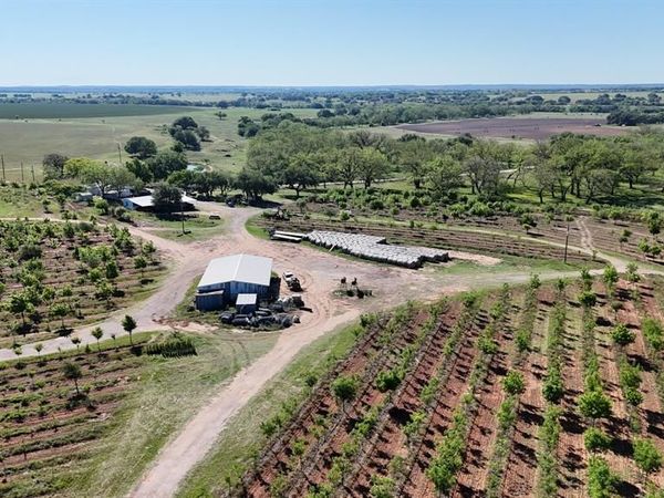401 County Road 326, Comanche, TX 76442