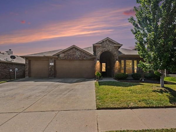 231 Orbit Drive, Lavon, TX 75166