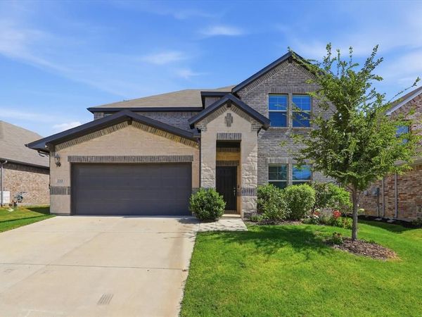 233 Luna Lane, Lake Dallas, TX 75065