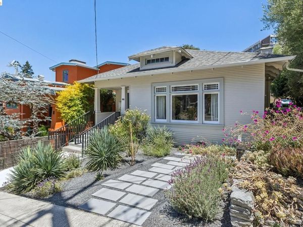 98 Montell St , Oakland, CA 94611