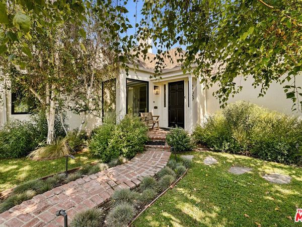 11357 Aqua Vista Street, Studio City, CA 91602