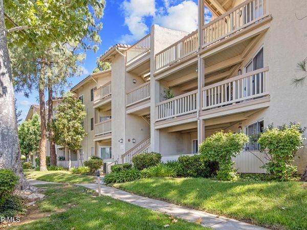 5837 Oak Bend Lane, Unit 310, Oak Park, CA 91377
