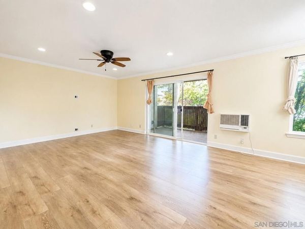 8570 Via Mallorca , Unit E, La Jolla, CA 92037