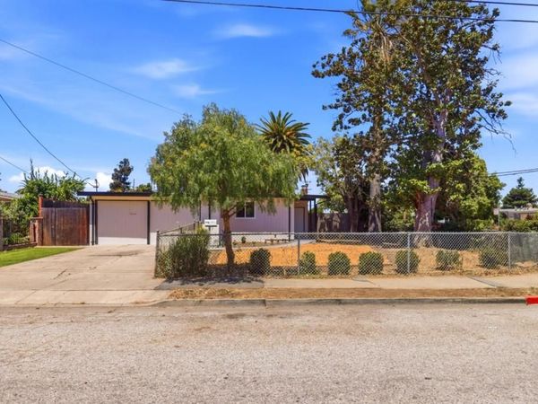 1827 Stevens Avenue , East Palo Alto, CA 94303