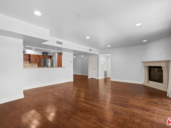 8238 W Manchester Avenue , Unit 209, Playa Del Rey, CA 90293
