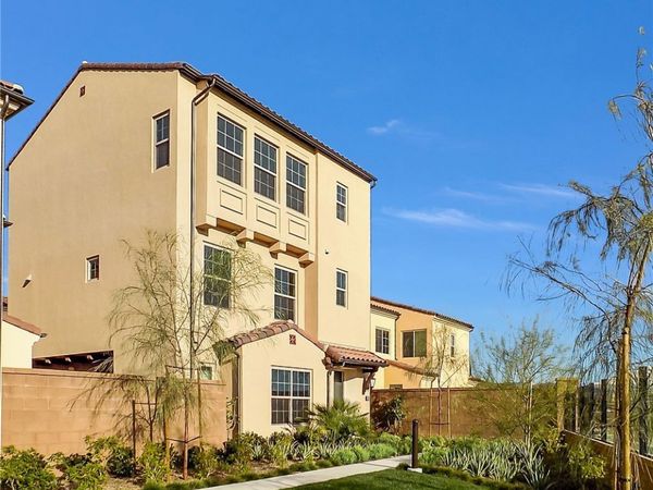 166 Milky Way , Irvine, CA 92618