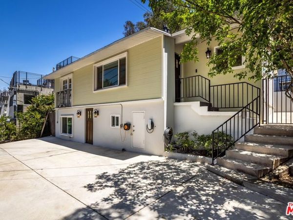 8876 Wonderland Avenue, Los Angeles, CA 90046