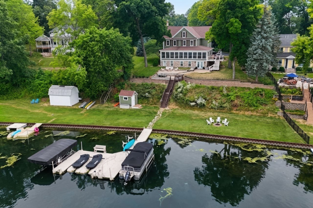 42037 N Old Lake Avenue , Antioch, IL 60002