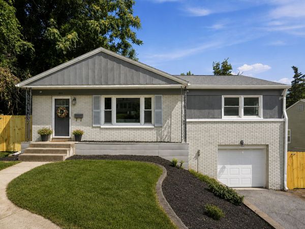 3215 11th Avenue C Avenue , Moline, IL 61265