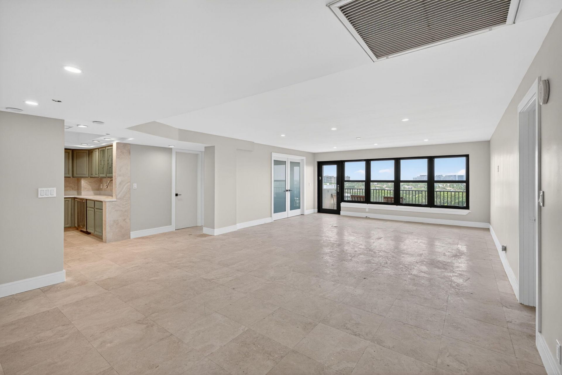 3200 Port Royale Drive N, Unit 1205, Fort Lauderdale, FL 33308 Photo