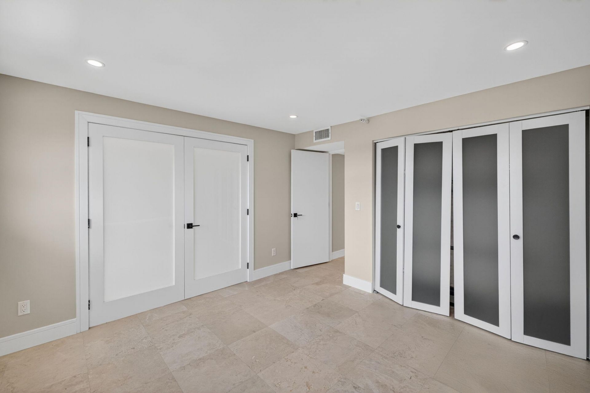 3200 Port Royale Drive N, Unit 1205, Fort Lauderdale, FL 33308 Photo