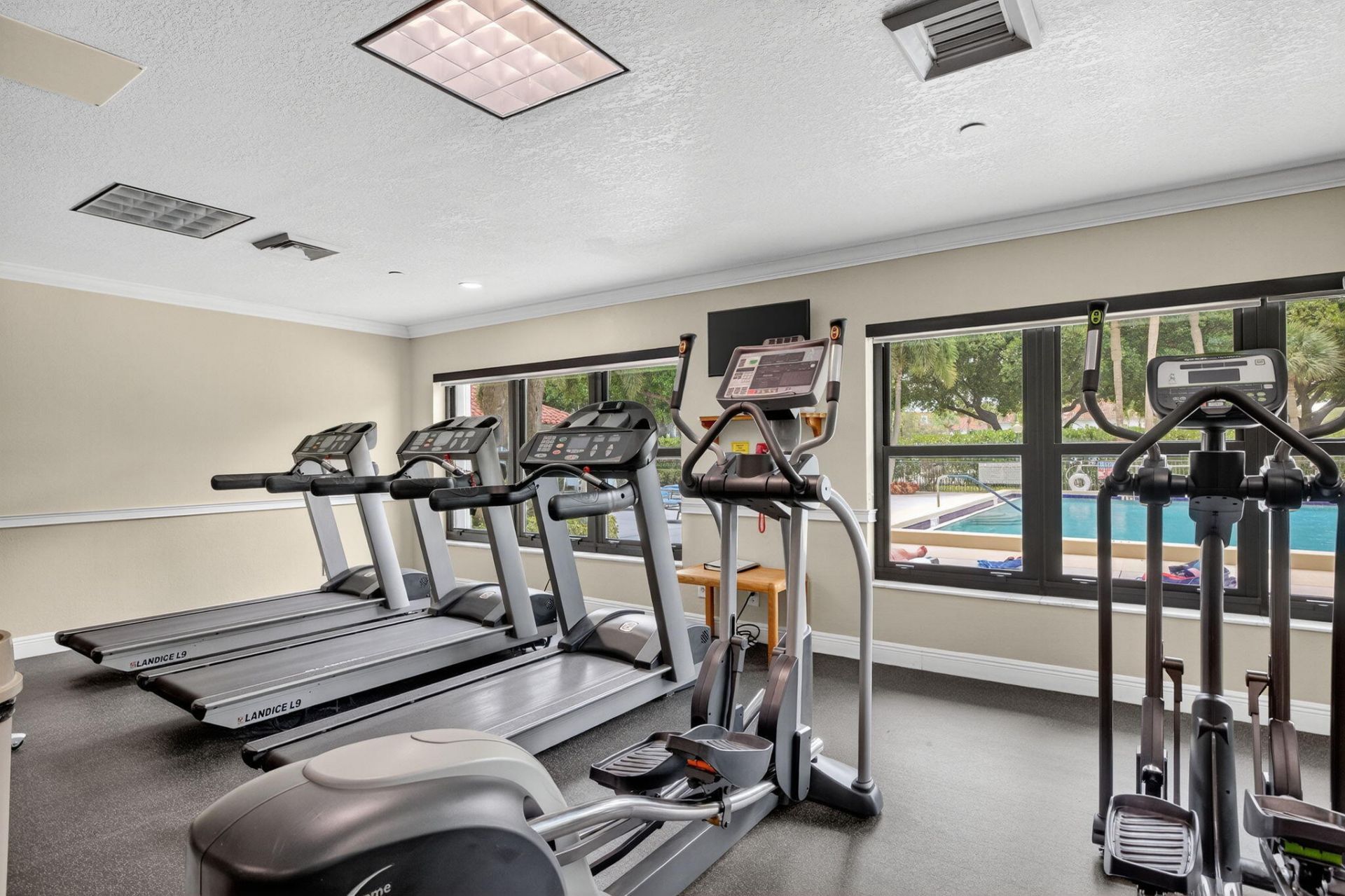 3200 Port Royale Drive N, Unit 1205, Fort Lauderdale, FL 33308 Photo