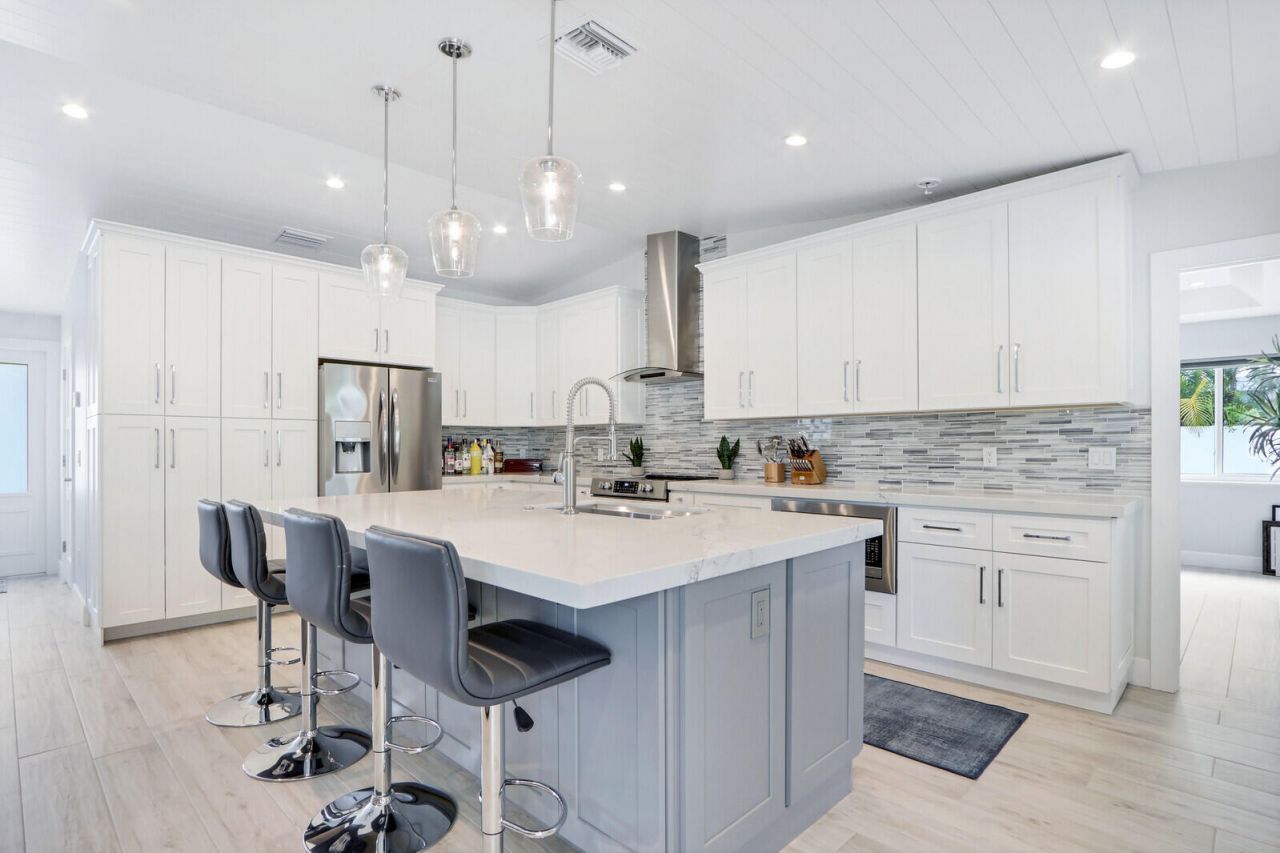27 Willow Road, Tequesta, FL 33469 Photo
