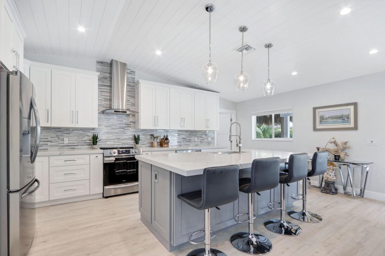 27 Willow Road, Tequesta, FL 33469 Photo