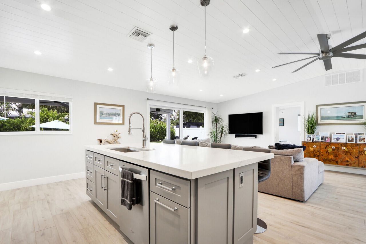 27 Willow Road, Tequesta, FL 33469 Photo