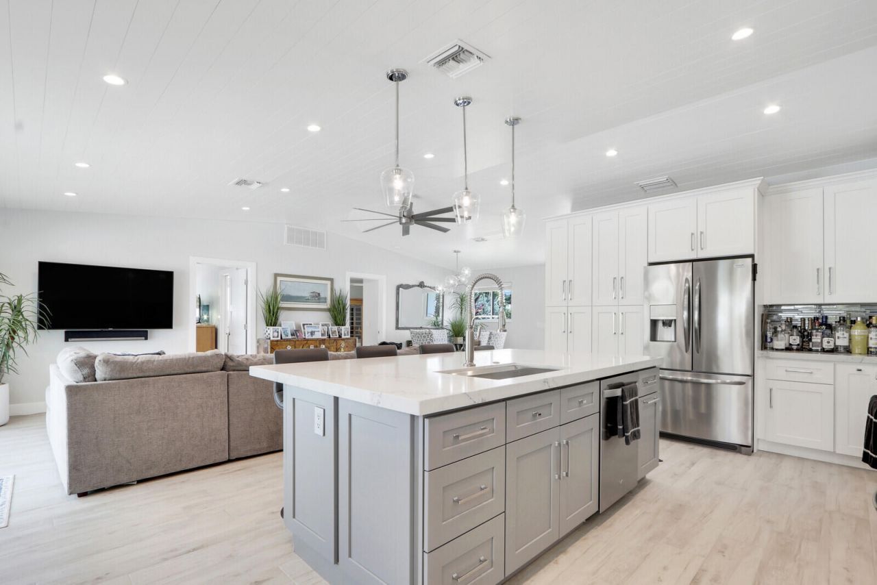 27 Willow Road, Tequesta, FL 33469 Photo