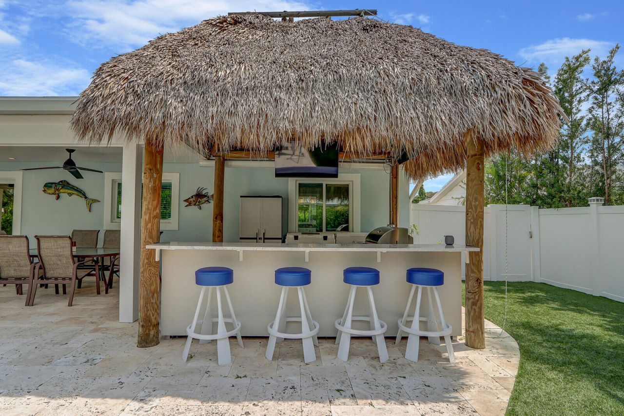 27 Willow Road, Tequesta, FL 33469 Photo