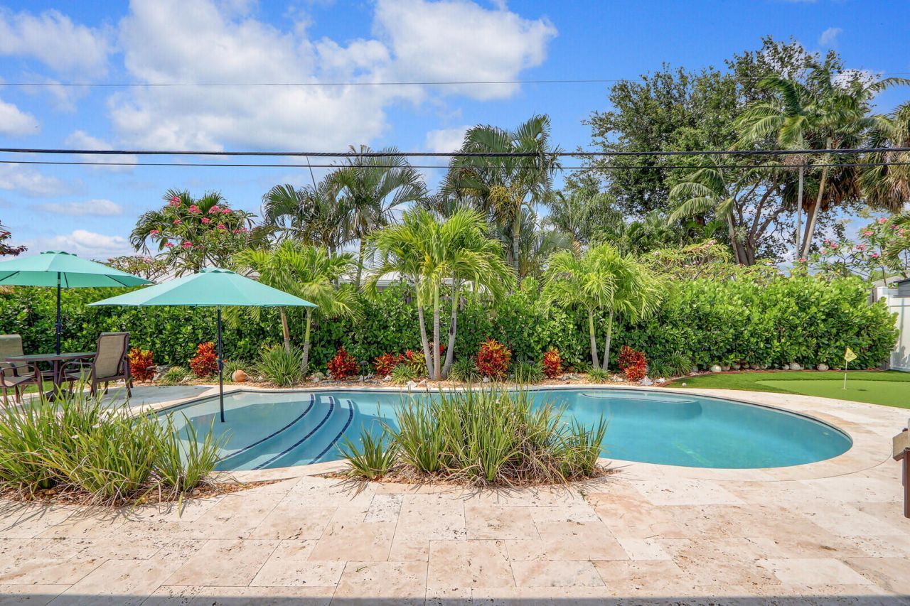 27 Willow Road, Tequesta, FL 33469 Photo
