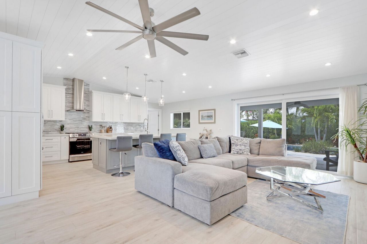 27 Willow Road, Tequesta, FL 33469 Photo