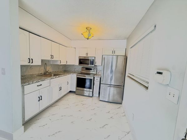 1650 NW 52ND Avenue, Lauderhill, FL 33313
