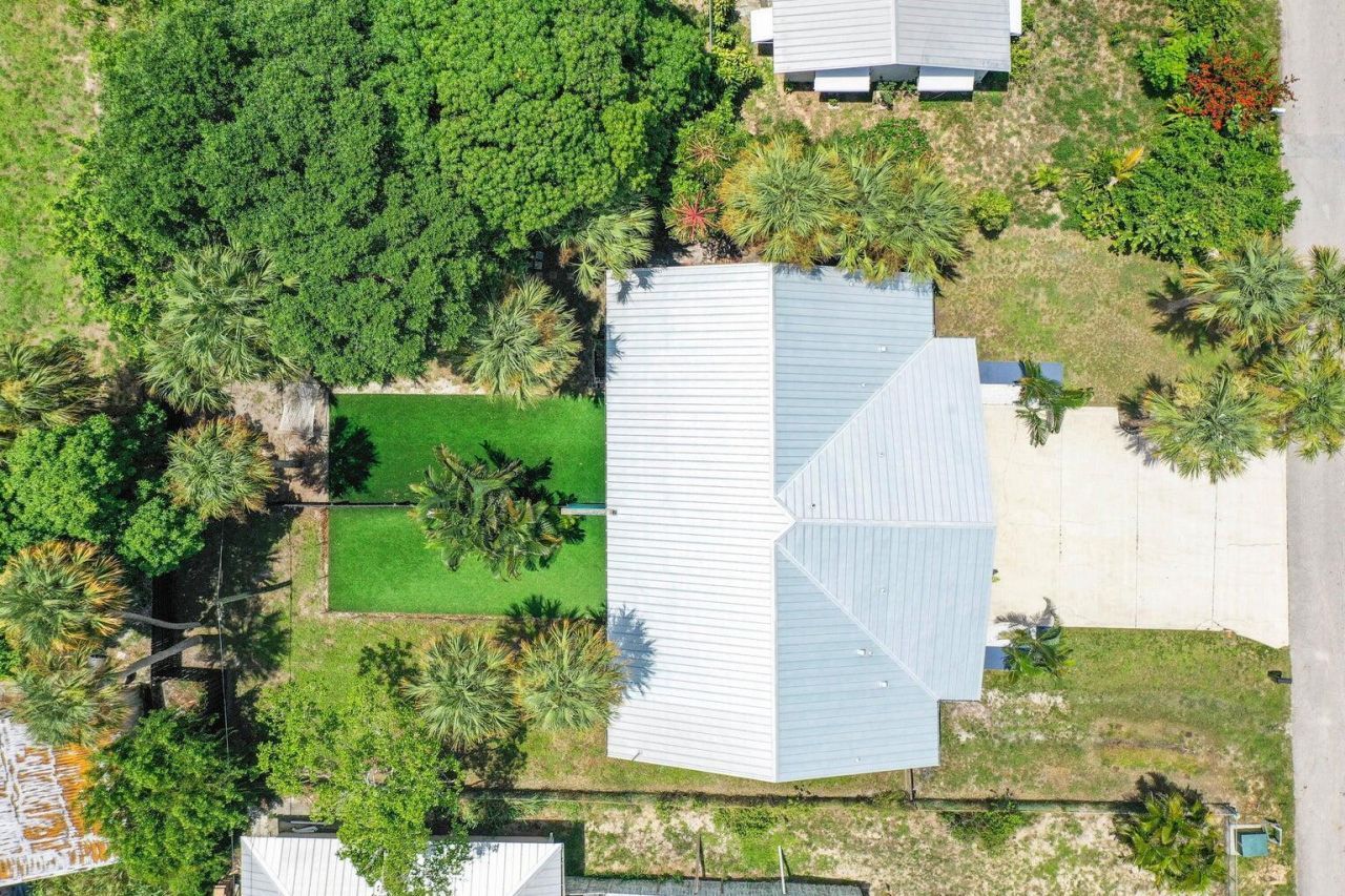 2132 NE Pelican Terrace, Jensen Beach, FL 34957 Photo